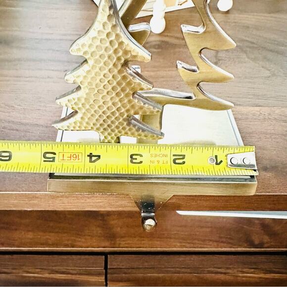 NEW ANTHROPOLOGIE Brass Gold Stocking Holders Snowflake Tree Snowman Gnome Set 4 - Picture 13 of 16